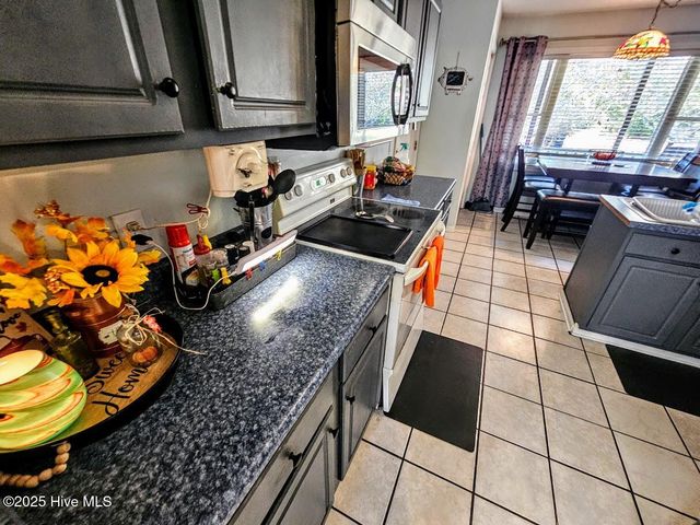 410 Masters Lane, Hampstead, NC 28443