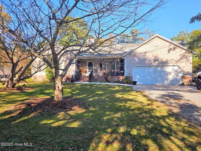 410 Masters Lane, Hampstead, NC 28443