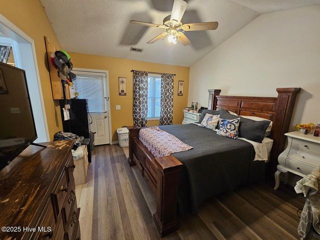 410 Masters Lane, Hampstead, NC 28443