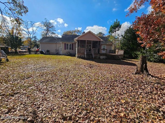 410 Masters Lane, Hampstead, NC 28443