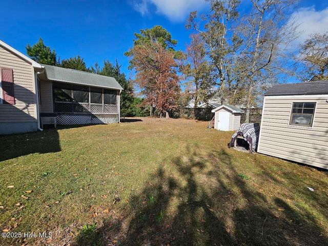 410 Masters Lane, Hampstead, NC 28443