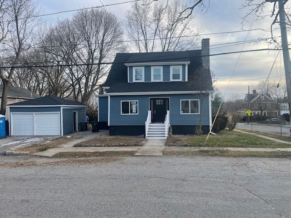 84 Indiana Avenue, Providence, RI 02905