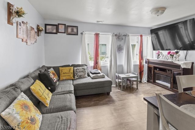 331 E 29Th St 2, Paterson City, NJ 07514