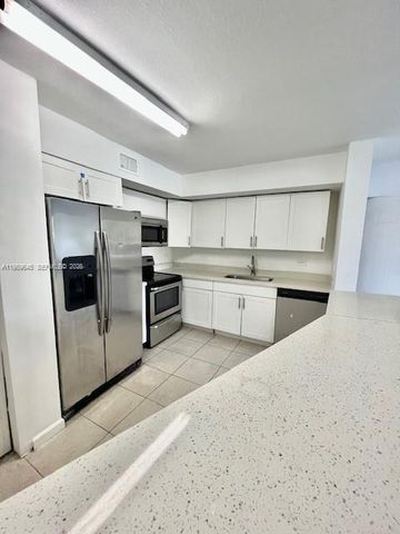 3690 N 56th Avenue 902, Hollywood, FL 33021