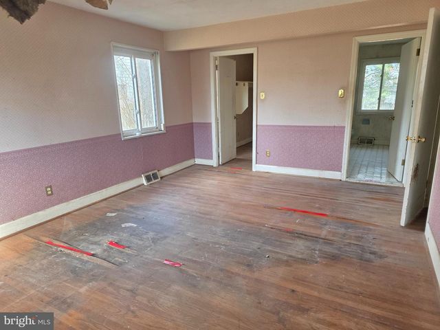 311 HIGHLAND AVE, Moorestown, NJ 08057