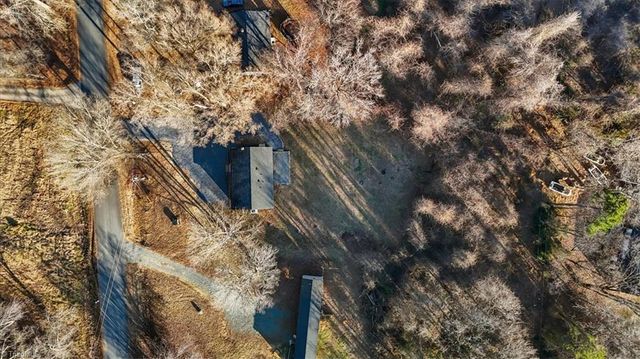 4686 Calhoun Drive, Liberty, NC 27298