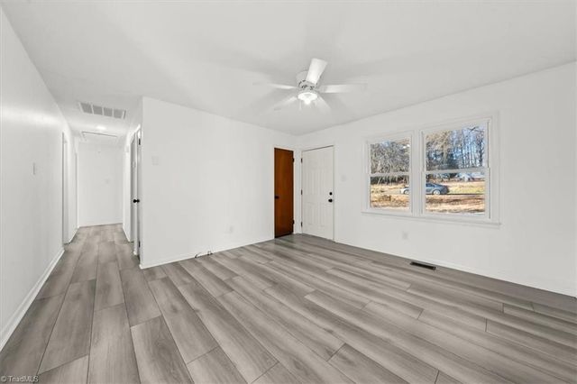 4686 Calhoun Drive, Liberty, NC 27298