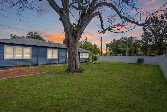 1200 22ND AVENUE N, St Petersburg, FL 33704