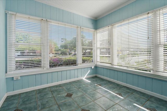 1200 22ND AVENUE N, St Petersburg, FL 33704