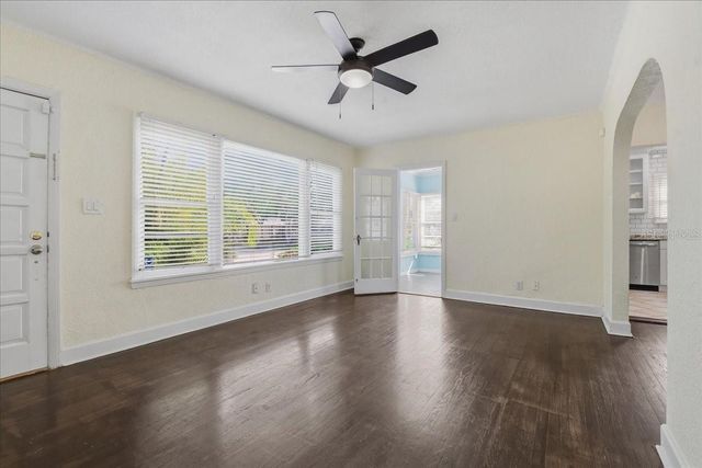 1200 22ND AVENUE N, St Petersburg, FL 33704