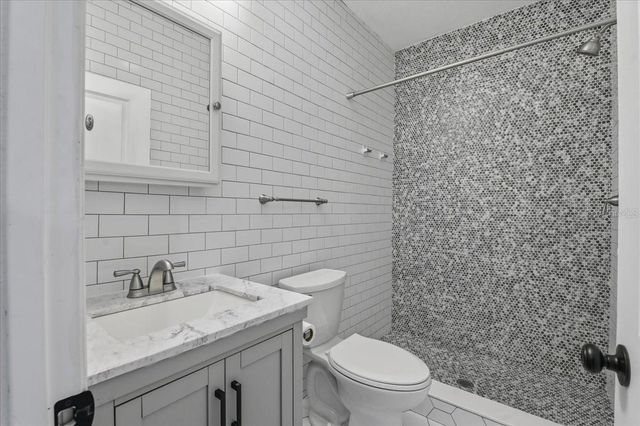 1200 22ND AVENUE N, St Petersburg, FL 33704