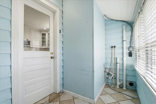 1200 22ND AVENUE N, St Petersburg, FL 33704