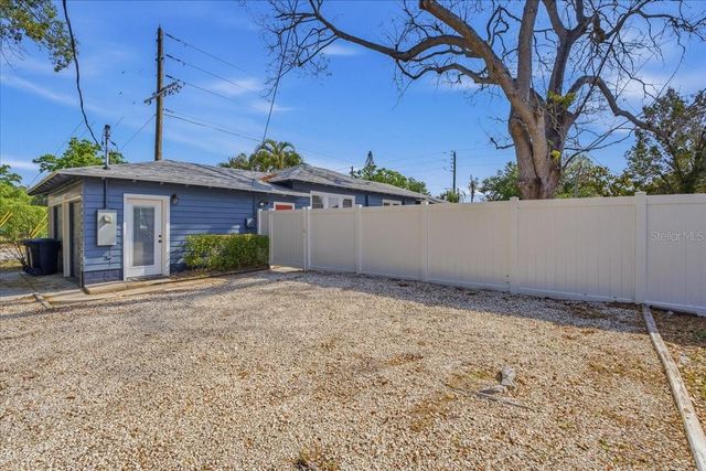 1200 22ND AVENUE N, St Petersburg, FL 33704