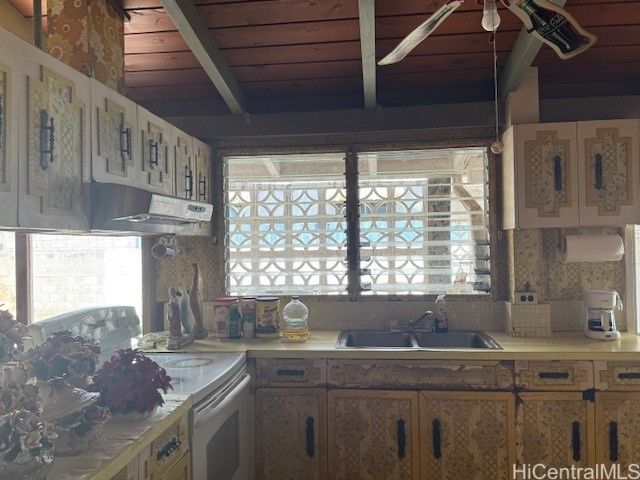 2272 Aumakua Street, Pearl City, HI 96782