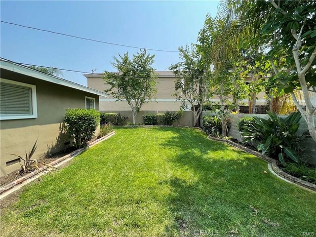 2208 Florida Street, Huntington Beach, CA 92648