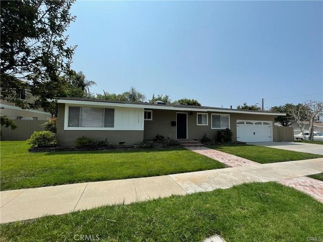 2208 Florida Street, Huntington Beach, CA 92648
