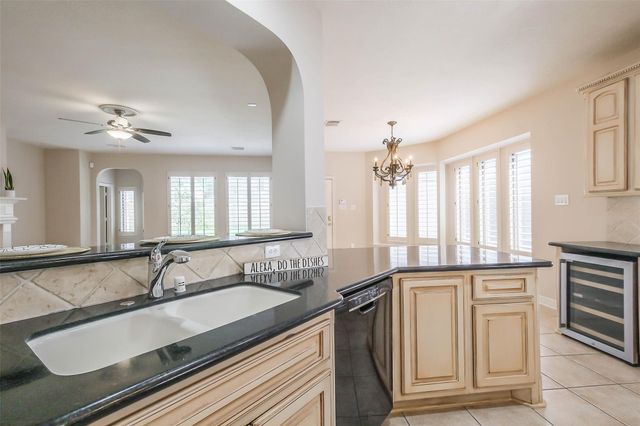 12411 Santiago Cove Lane, Houston, TX 77041