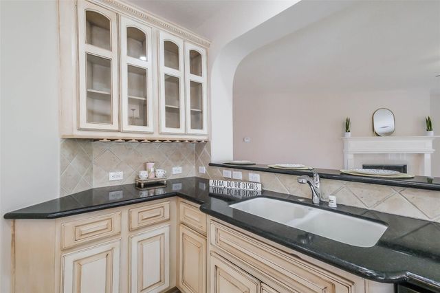 12411 Santiago Cove Lane, Houston, TX 77041