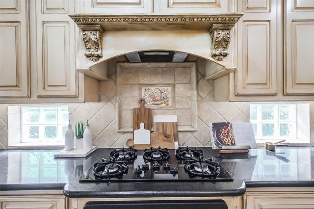 12411 Santiago Cove Lane, Houston, TX 77041