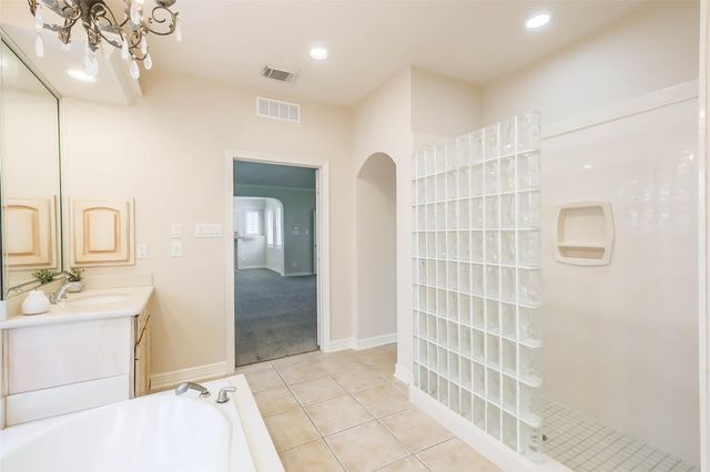 12411 Santiago Cove Lane, Houston, TX 77041