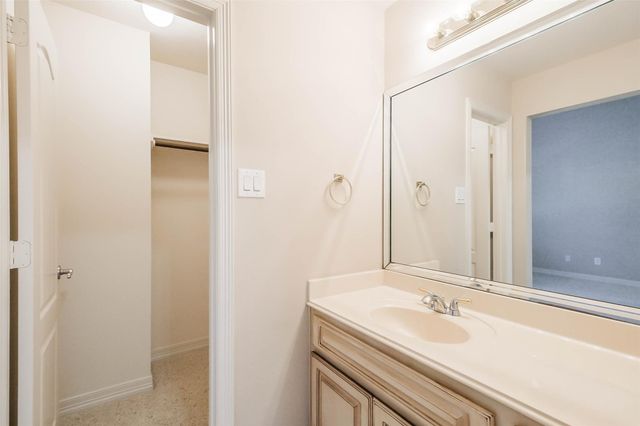 12411 Santiago Cove Lane, Houston, TX 77041