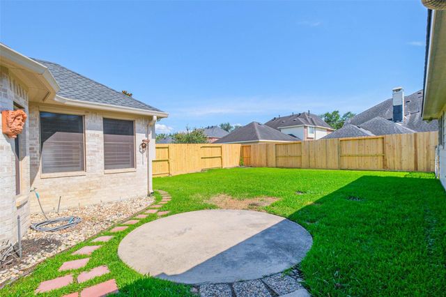 12411 Santiago Cove Lane, Houston, TX 77041