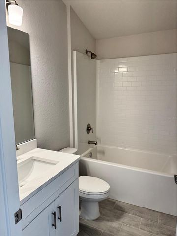 2660 AVERLAND LOOP, North Port, FL 34287