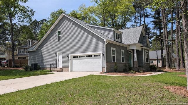 816 Red Hawk Place, Vass, NC 28394