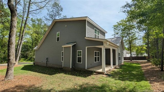 816 Red Hawk Place, Vass, NC 28394