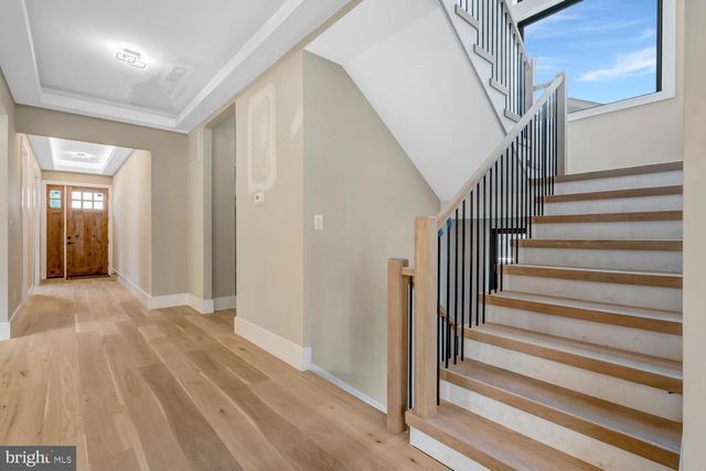 602 S WAKEFIELD ST, Arlington, VA 22204