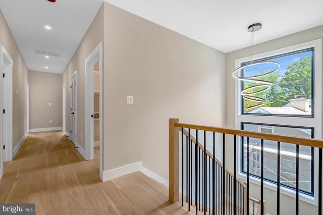 602 S WAKEFIELD ST, Arlington, VA 22204