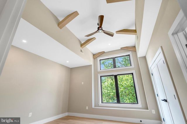 602 S WAKEFIELD ST, Arlington, VA 22204