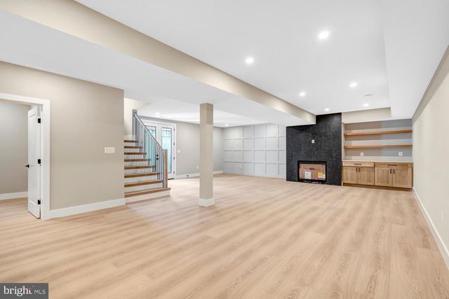 602 S WAKEFIELD ST, Arlington, VA 22204