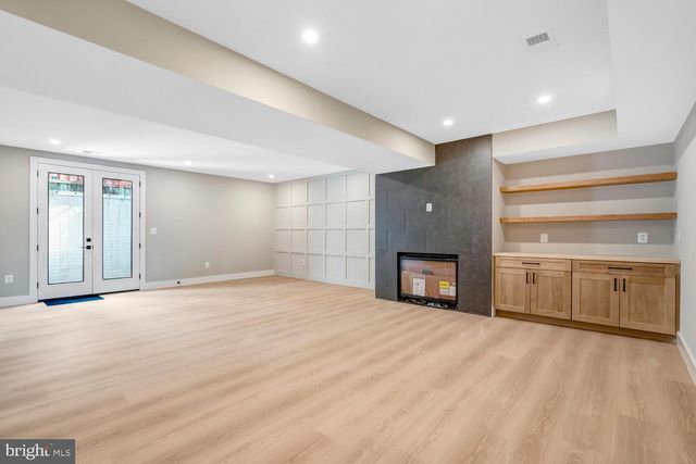 602 S WAKEFIELD ST, Arlington, VA 22204