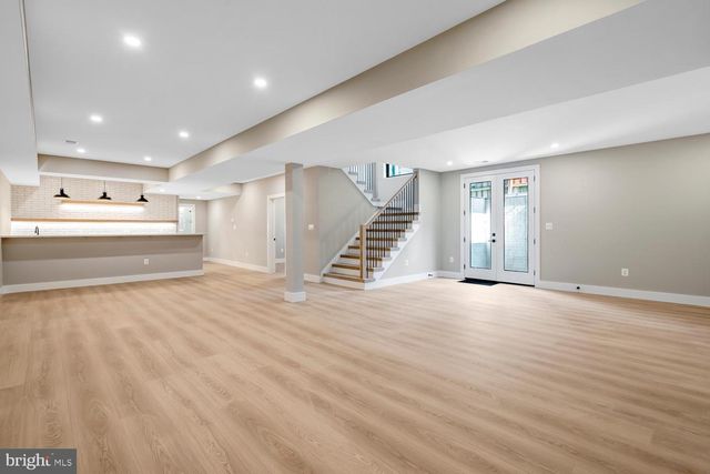 602 S WAKEFIELD ST, Arlington, VA 22204