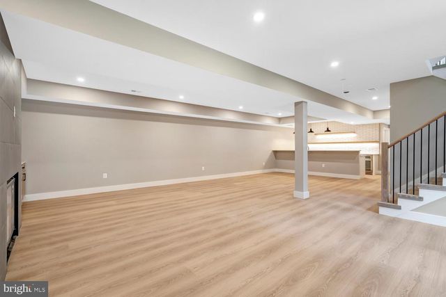 602 S WAKEFIELD ST, Arlington, VA 22204