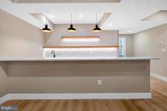 602 S WAKEFIELD ST, Arlington, VA 22204
