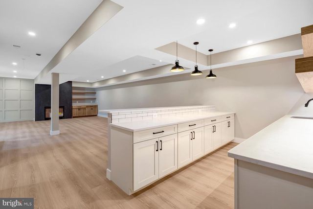 602 S WAKEFIELD ST, Arlington, VA 22204