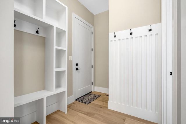602 S WAKEFIELD ST, Arlington, VA 22204