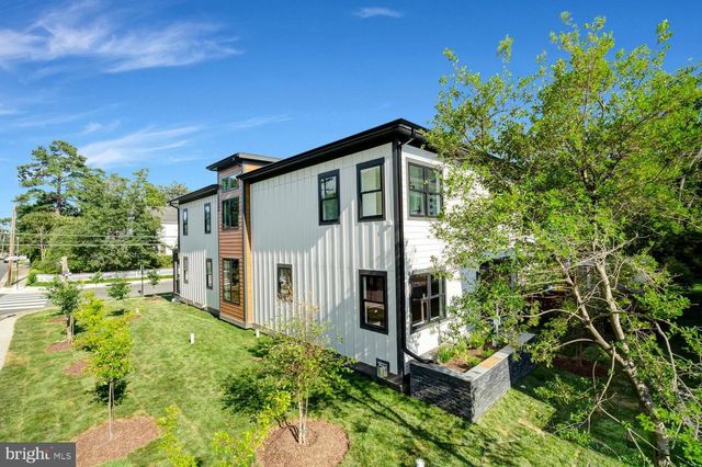 602 S WAKEFIELD ST, Arlington, VA 22204
