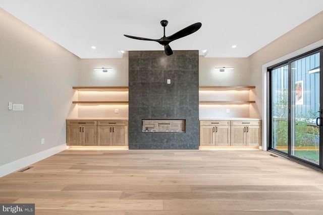 602 S WAKEFIELD ST, Arlington, VA 22204