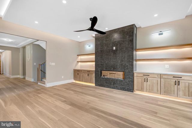 602 S WAKEFIELD ST, Arlington, VA 22204