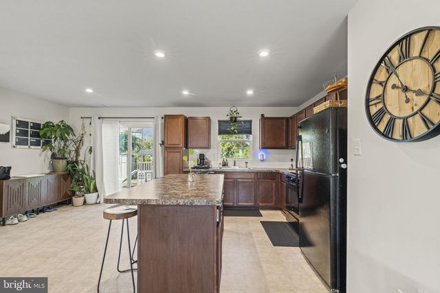 114 CISELEY DR, Sicklerville, NJ 08081