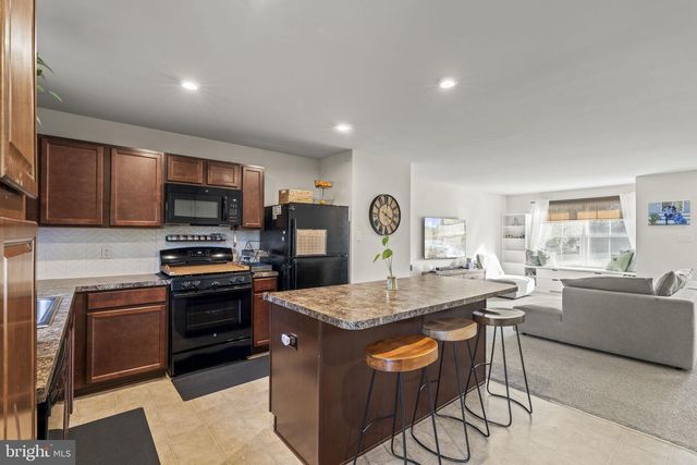 114 CISELEY DR, Sicklerville, NJ 08081