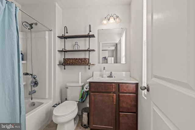 114 CISELEY DR, Sicklerville, NJ 08081