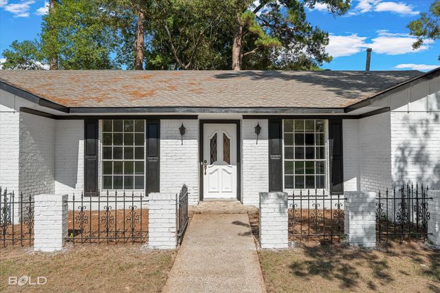 3212 Deerfield Drive, Haughton, LA 71037
