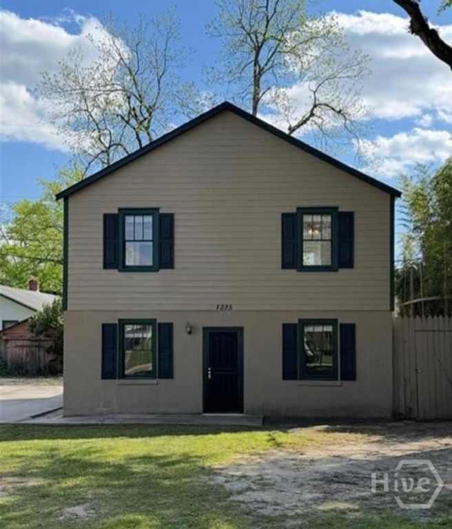 1305 E Anderson Street, Savannah, GA 31404
