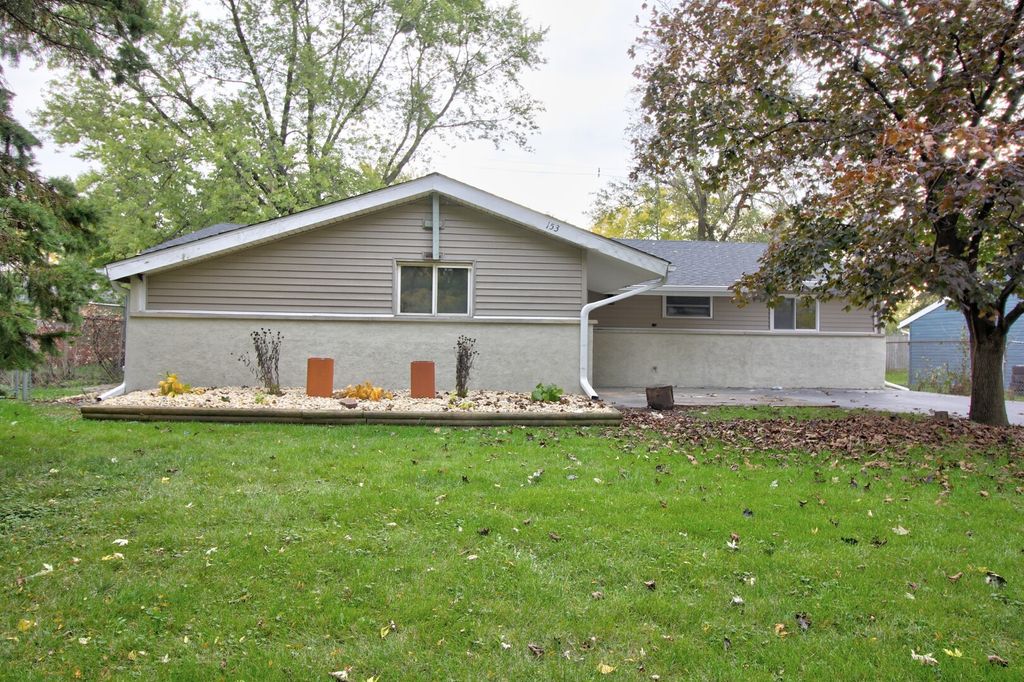 153 W Briarcliff Road, Bolingbrook, IL 60440