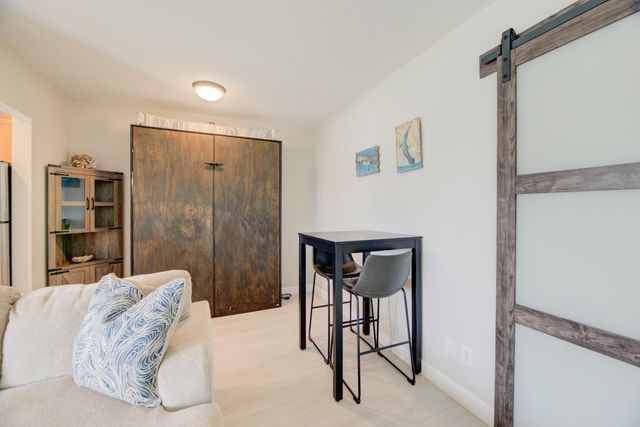 9 N Birch Rd 303, Fort Lauderdale, FL 33304