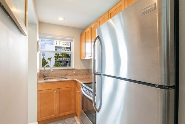 9 N Birch Rd 303, Fort Lauderdale, FL 33304